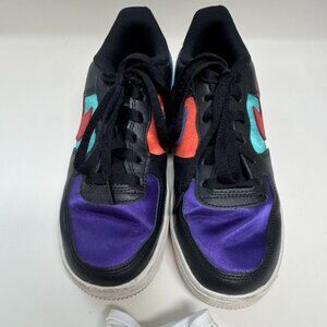 Nike Air Force 1 LV8 EMB